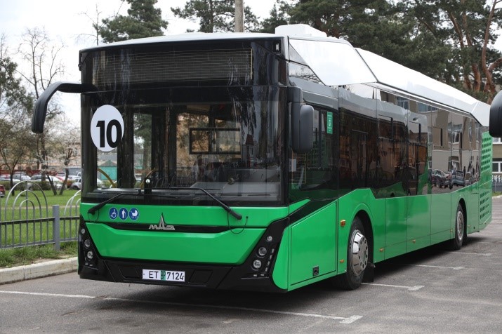 Экологически чистый транспорт: МАЗ отправил в Минск первые электробусы - 2