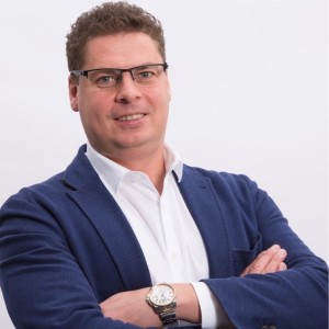 Станислав Емельянов