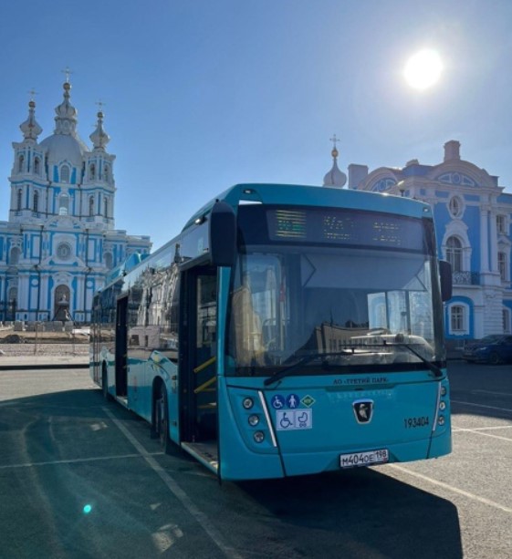 «КАМАЗ» поставил в Санкт-Петербург крупную партию автобусов