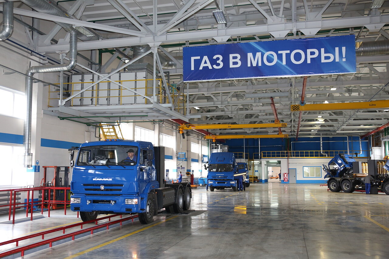 Декарбонизация:  «Почта России» и  КАМАЗ переведут половину автопарка на метан