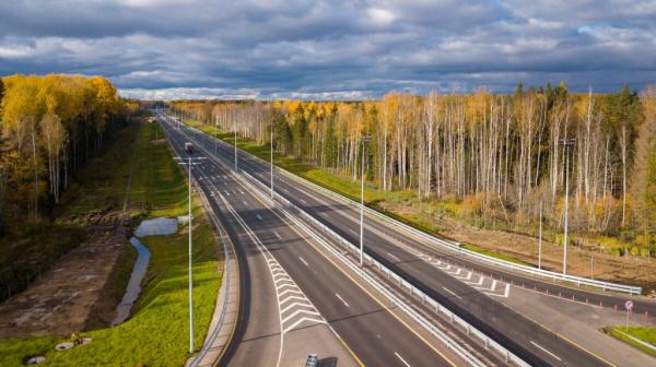 Трасса Москва – Санкт-Петербург будет готова для грузовых беспилотных перевозок к 2024 году
